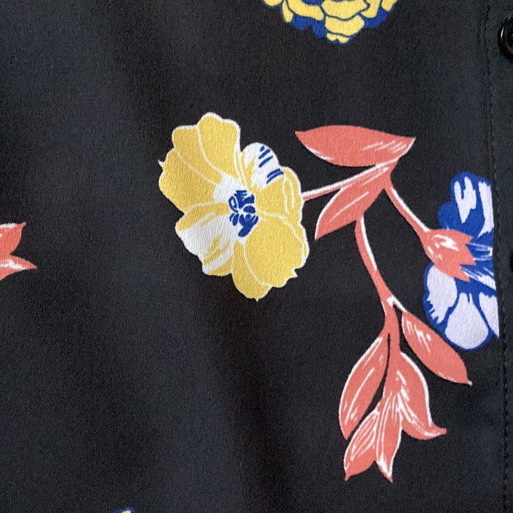 Modcloth Floral Button Down Tunic Split Sides - image 4